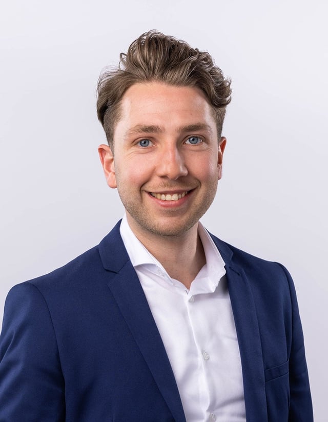 Alex van den Eijnden